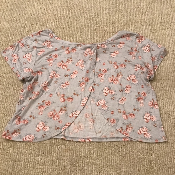 Crop top - Picture 3 of 4